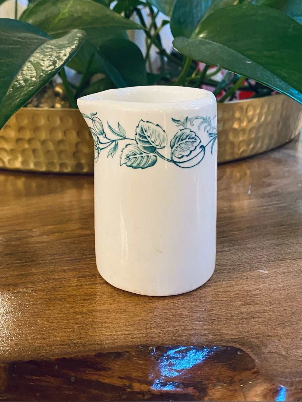 VTG Restaurant Ware Creamer Mayer China Beaver Falls PA Tremont Green Vine Cream